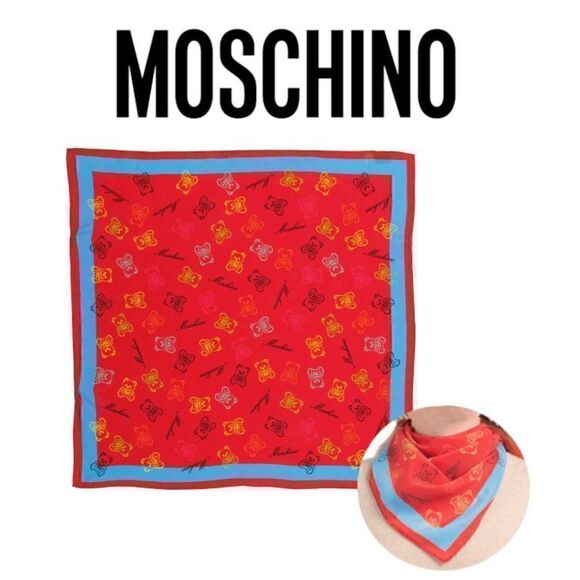 🐻 NWT MOSCHINO Iconic Teddy Bear Print Luxe Red Silk Scarf MSRP $245 - Picture 1 of 16